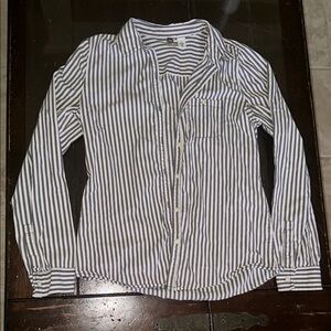Classic blue and white BP Striped women’s button down long sleeve💙